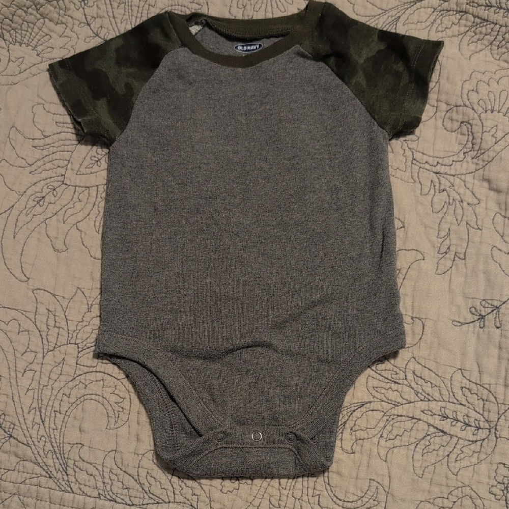 Old Navy Gray and Camouflage Green Bodysuit